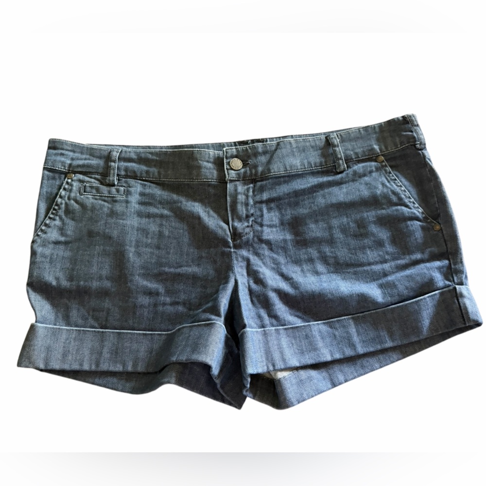 Lacoste Alligator Logo Folded Hem Low Rise Denim Shorts Size 46 XL 3" Inseam